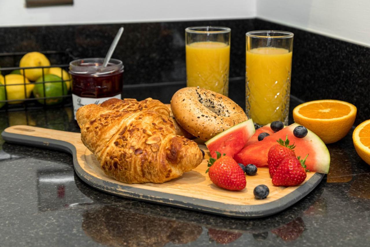 Ocean Breeze - 1 Minute From The Beach - 10 Minute From Bic - Fast Wi-Fi - Smart Tv Bournemouth Dış mekan fotoğraf